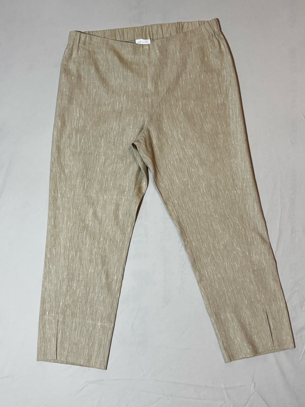 J.Jill Beige Linen Blend Cropped Pants. Pull on with elastic waist. Size M. EUC